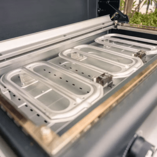 CAMPINGAZ PLANCHA SIGMA 3 COOK Se ami la cucina sana, veloce e ricca di sapore, la Plancha Sigma 3 Cook di Campingaz è pronta a trasformare radicalmente il tuo modo di grigliare....