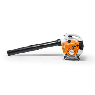 L'aspiratore e trituratore STIHL SH 56 è un vero e proprio "tuttofare" ideale per la gestione del verde in ambito sia privato che professionale....