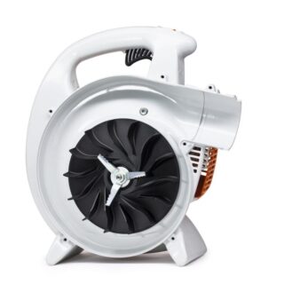 Prodotti in promozione 226 L'aspiratore e trituratore STIHL SH 56 è un vero e proprio "tuttofare" ideale per la gestione del verde in ambito sia privato che professionale....