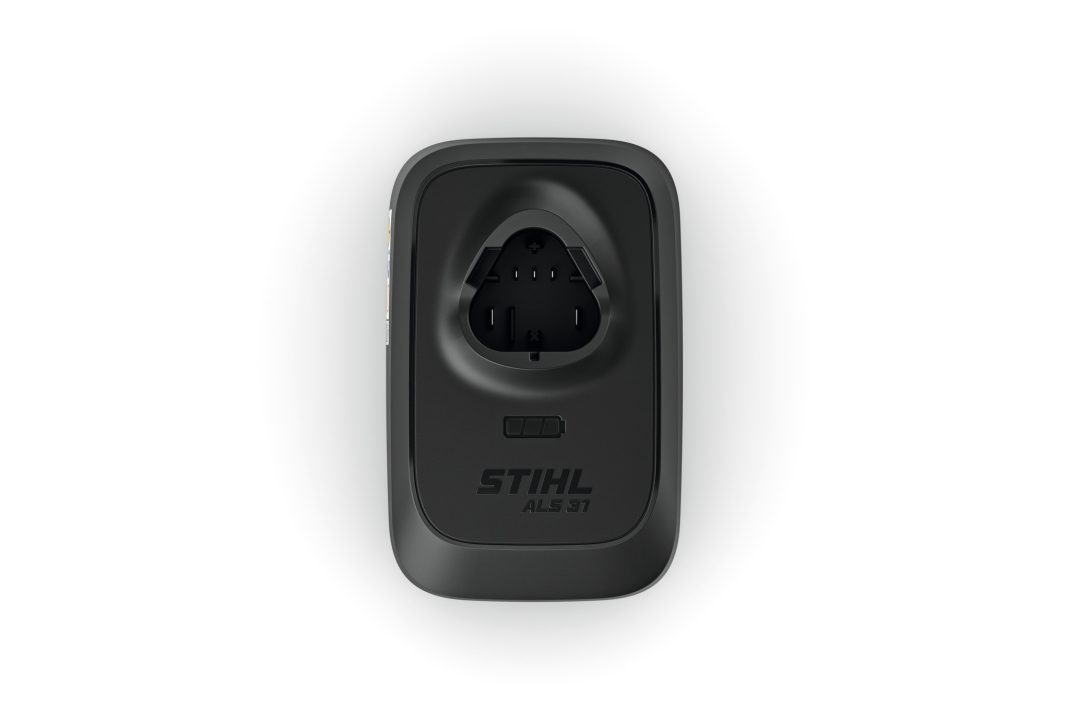 STIHL CARICABATTERIE ALS 31.0 Il caricabatterie STIHL ALS 31 è la soluzione compatta ed estremamente leggera pensata per ricaricare in modo rapido e delicato le batterie del...