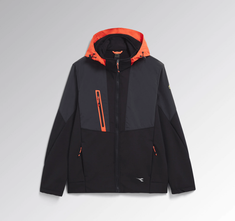 DIADORA GIACCA SOFTSHELL HYBRID NERO TG.3XL La giacca Diadora Softshell Hybrid nella grintosa tonalità Nero rappresenta la perfetta evoluzione dell'abbigliamento tecnico moderno, fondendo la...