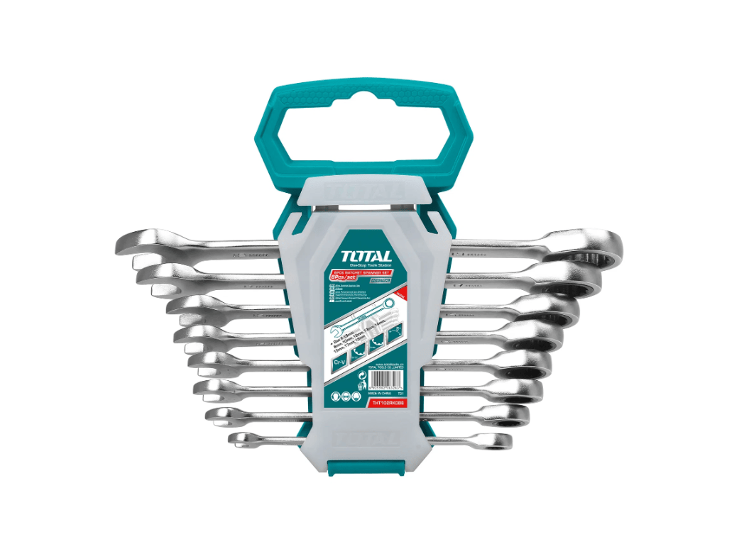 TOTAL SET 8 CHIAVI COMBINATE CON CRICCHETTO Set da 8 chiavi combinate con meccanismo cricchetto sul lato ad anello, in astuccio per trasporto e ordine. Copre le misure più comuni per lavori...