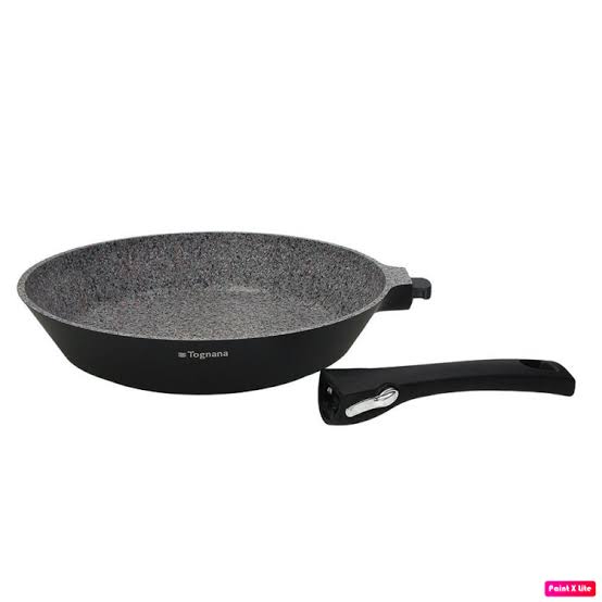PADELLA 1M CM 20 AMBIZIOSA Padella Tognana serie Ambiziosa diametro 20 cm, corpo in alluminio con rivestimento interno antiaderente e manico non adatto all'uso in forno. Ideale...