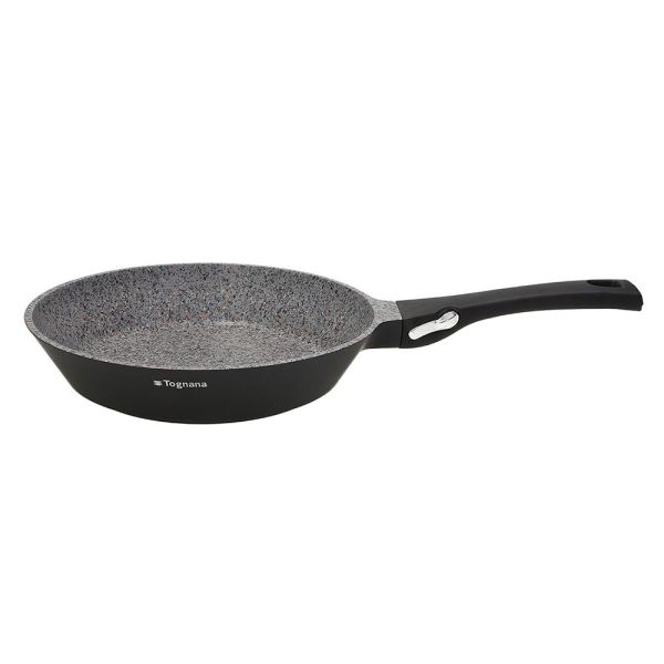 PADELLA 1M CM 28 AMBIZIOSA Padella Tognana Ambiziosa Ø 28 cm in alluminio con fondo spesso e manico removibile. Rivestimento interno antiaderente, compatibile con piani a...