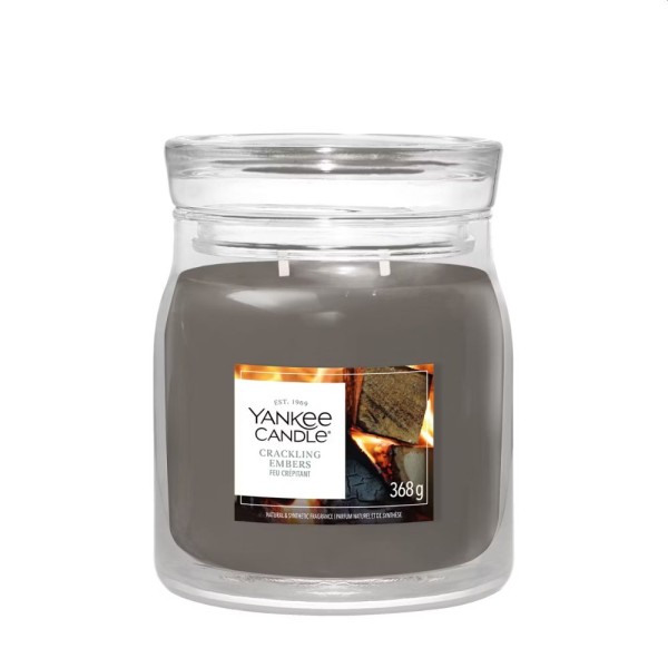 JAR CRACKLING 368 GR Candela profumata in giara Yankee Candle Crackling Embers, giara media da 368 g con due stoppini per diffusione intensa. Fragranza legnosa e speziata...
