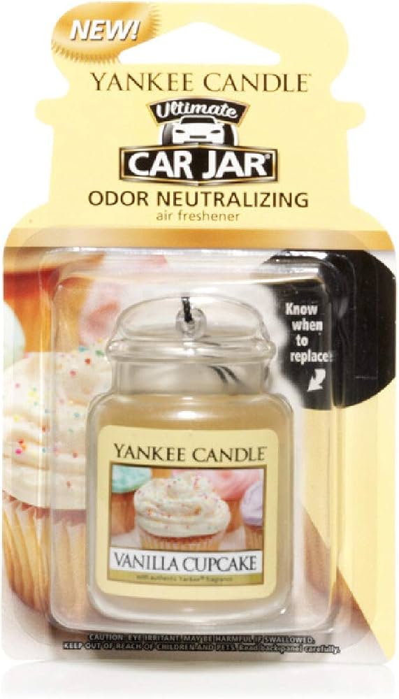 YANKEE CANDLE CAR JAR PAPER VANILLA CUPCAKE Profumatore pendente Car Jar® Ultimate con fragranza Vanilla Cupcake: note dolci di glassa alla vaniglia, impasto per torta e cioccolato. Fragranza...