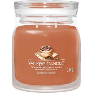 Candela in giara Signature da 368 g con fragranza autunnale: cannella, caramello e impasto di zucca. Due stoppini e 35-50 ore di combustione per...