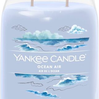 Candela profumata Yankee Candle versione Signature Large da 567 g con due stoppini. Fragranza Ocean Air: profumo marino fresco con note agrumate,...