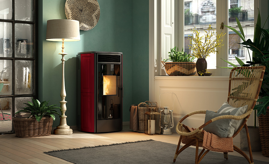 AICO SPA STUFA PELLET SPHERE V DECÒ BORDEAUX Stufa a pellet ventilata di design cilindrico con rivestimento in ceramica Bordeaux, autonomia fino a 26 h e gestione elettronica avanzata con...